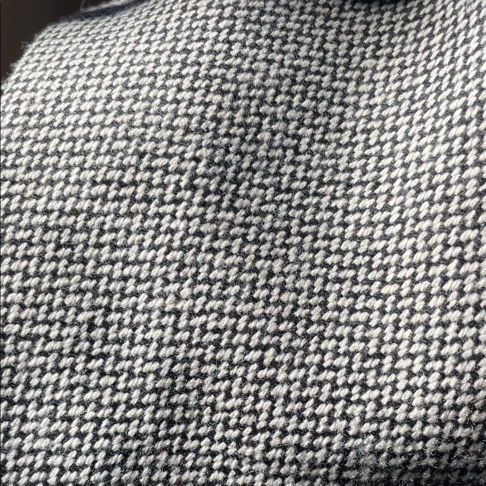 Hinge Houndstooth Patterned Jacket with oversized… - image 10